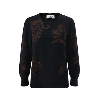 Naiste riietatud must kampsun